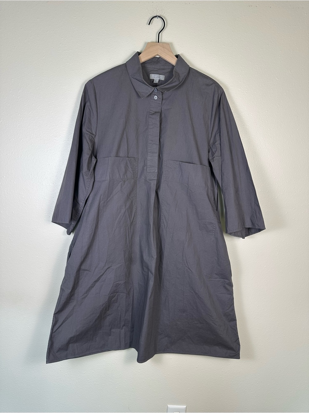 COS Women 14 Minimalist Chic Voluminous Gray Button-Front Collared Shirt Dress